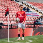Sam Murray Signs with Carlisle United
