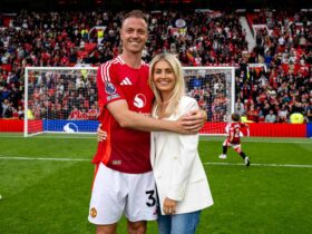 Evans' Decision to Stay: A Win for the Team and Fans Alike!