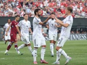 Red Devils Edge Hammers in Nail-Biting Clash
