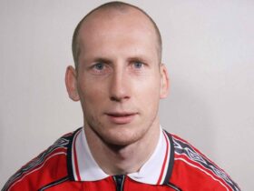 Stam's United Journey: A New Chapter Begins