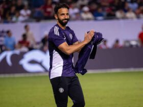 Amorim Confident in Squad Resilience Amid Transfer Speculation