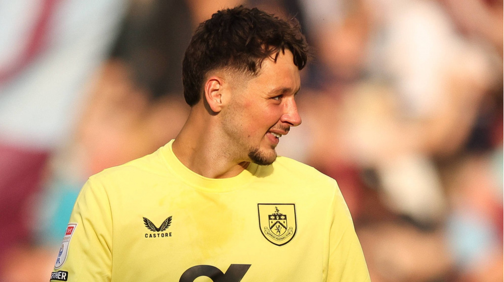 James Trafford on verge of re-signing for Manchester City - The incredible records he broke in the Championship revealed
