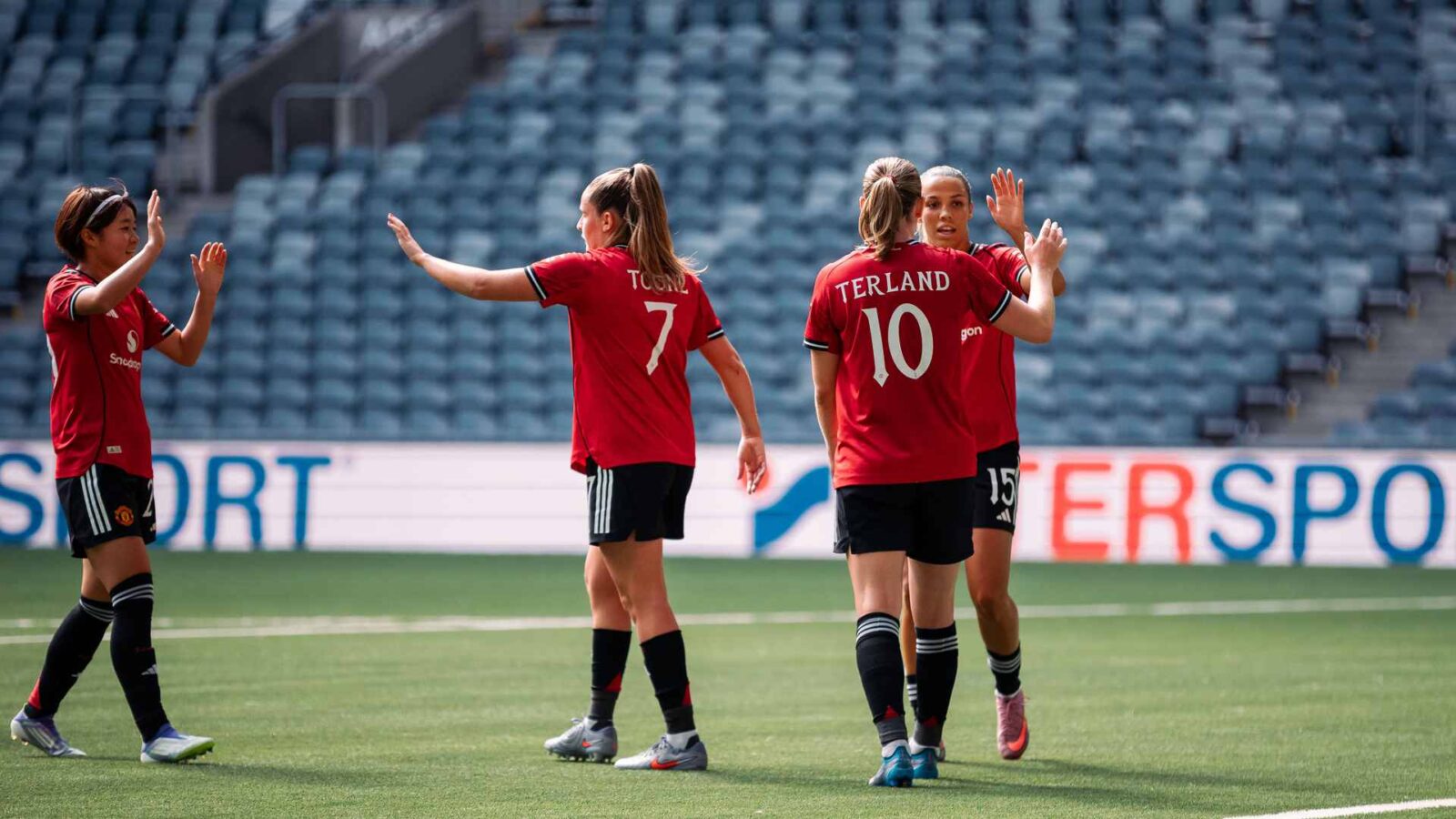 Battle of the Titans: United Women Take on Hammarby