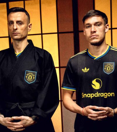 Supporters Weigh In on United's Latest Third Kit Reveal