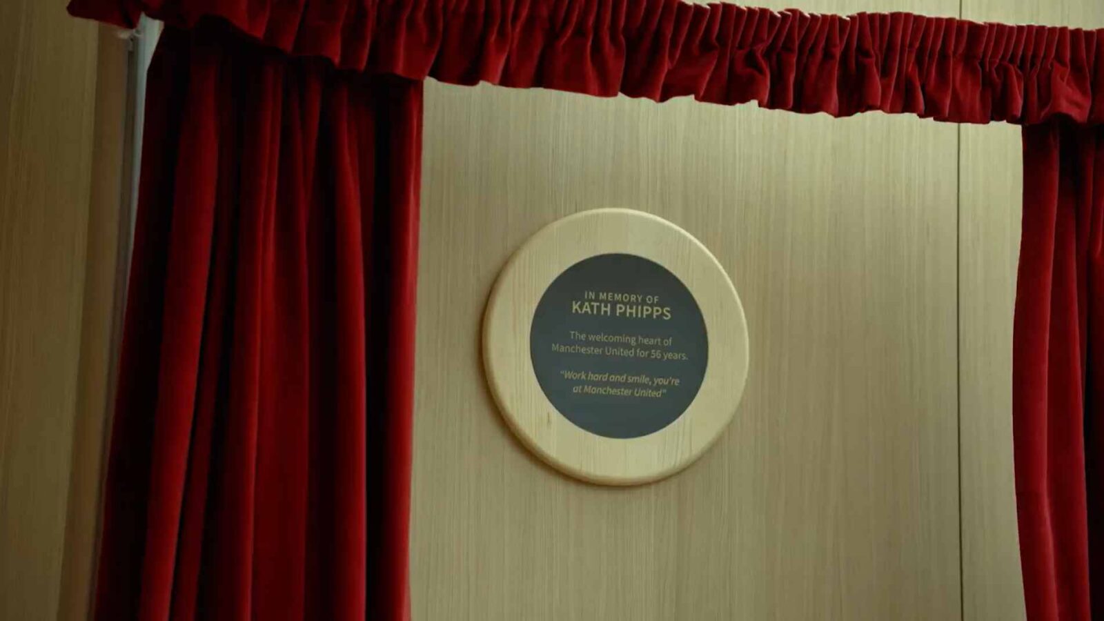 Sir Alex Celebrates Carrington with Unveiling of Commemorative Plaque