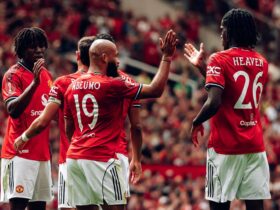 United Triumphs in a Nail-Biting Penalty Shootout Against Fiorentina