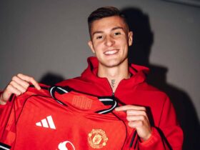 Score a Signed United Jersey from Sesko!
