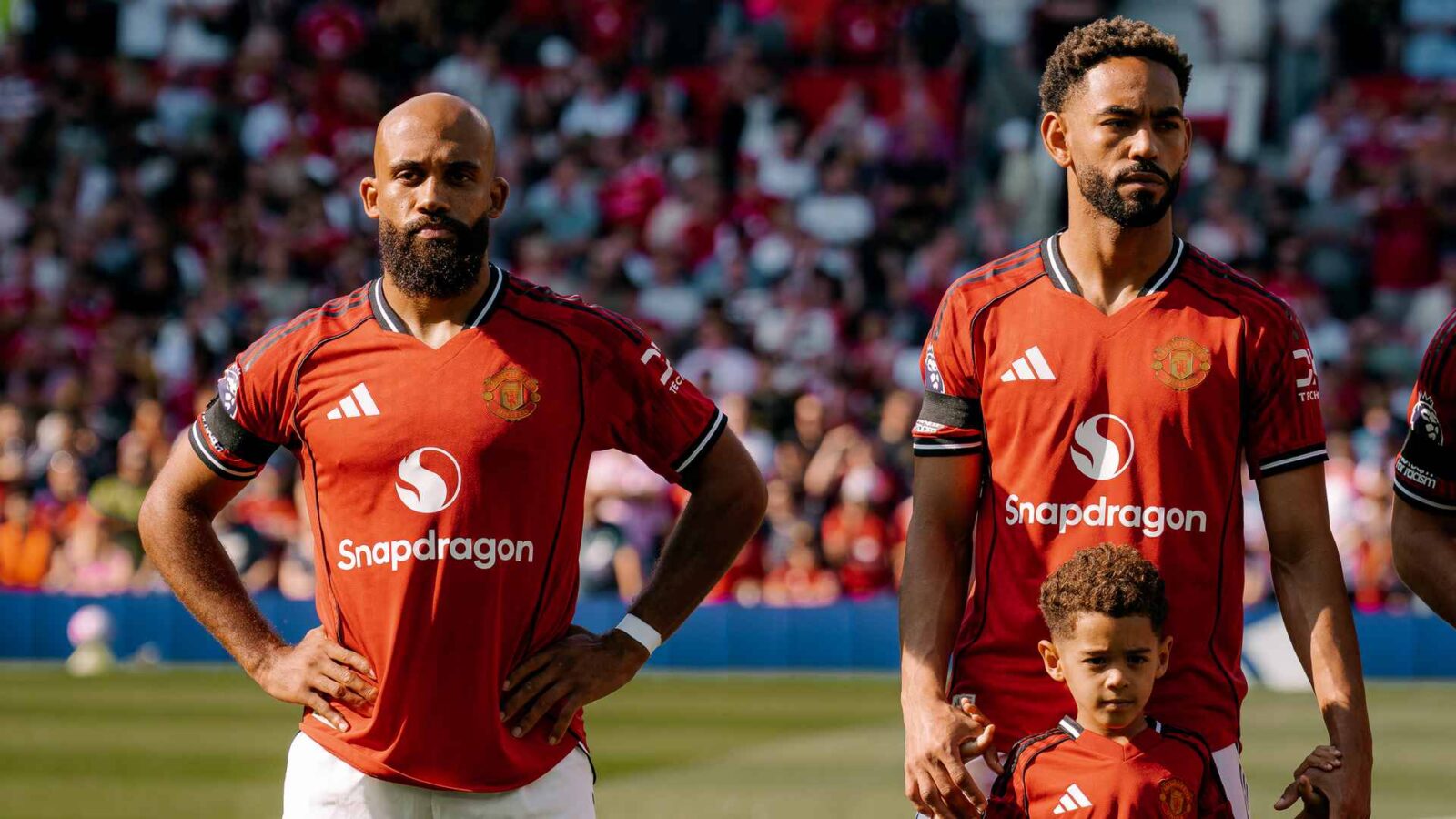 Cunha and Mbeumo's Debut: Fan and Pundit Reactions Unveiled