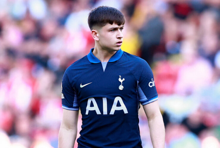 Mikey Moore completes Rangers loan move - second most valuable player to join Premiership