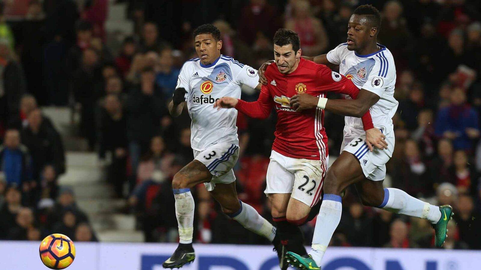 Red Devils Clash: A Memorable Encounter at Old Trafford Against Sunderland