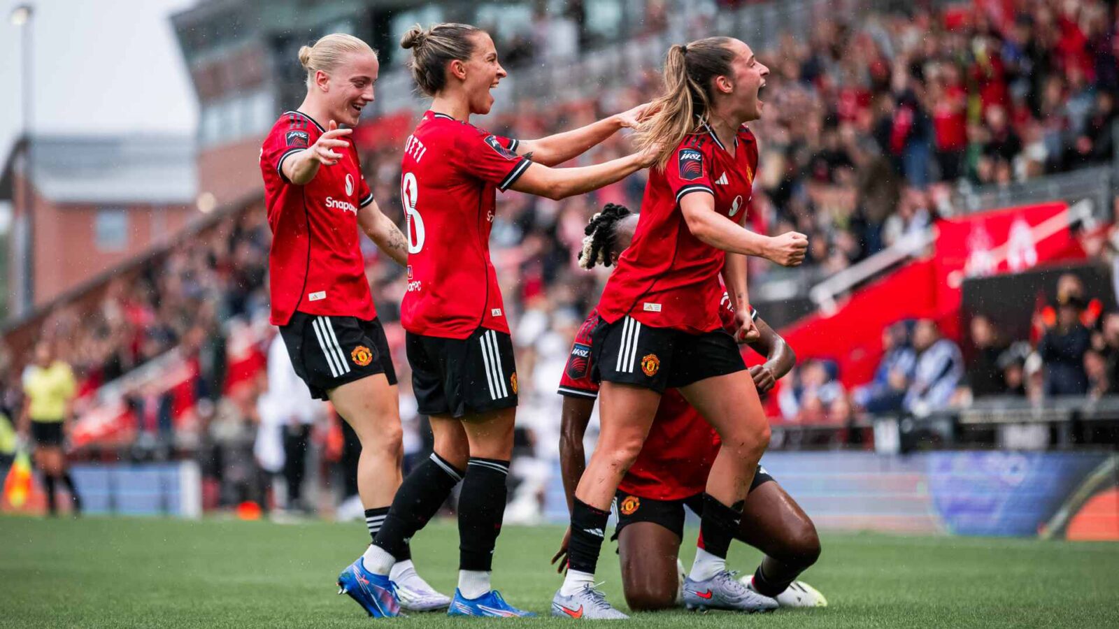 Empowering Victory: United Women Defeat Leicester 4-0