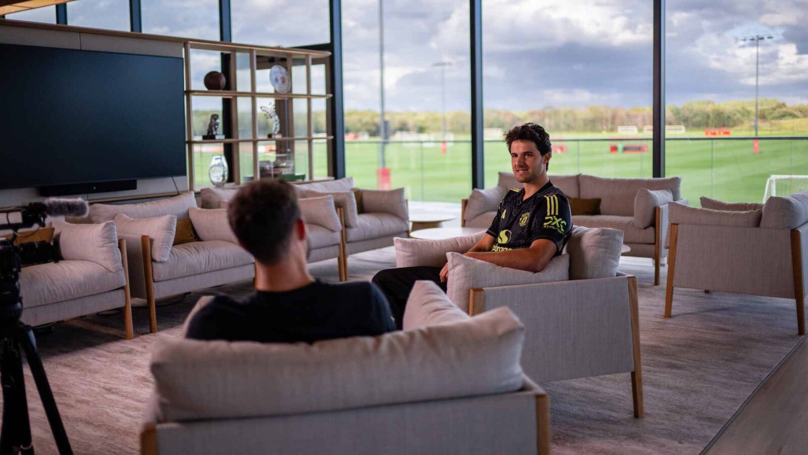 Behind the Scenes: A Deadline Day Journey with United