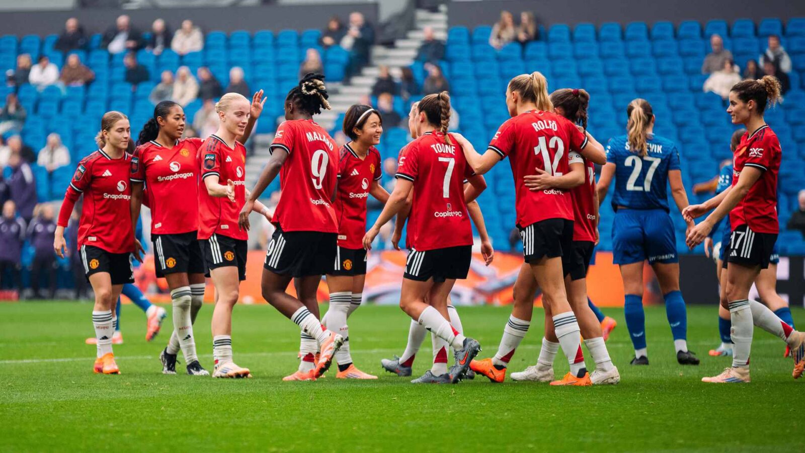 Dominance Displayed: United Women Triumphant Over Everton