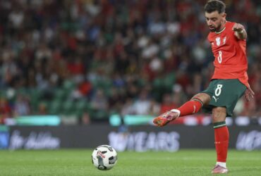 Dalot and Fernandes Shine as Portugal Secures Victory