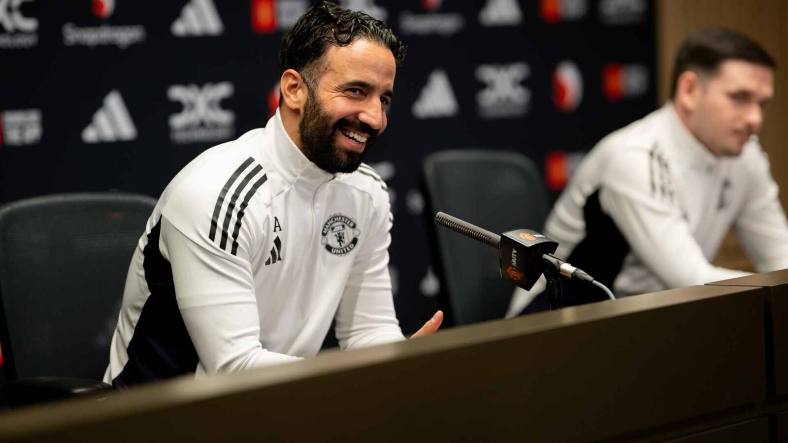 Amorim Addresses Sir Jim's Remarks