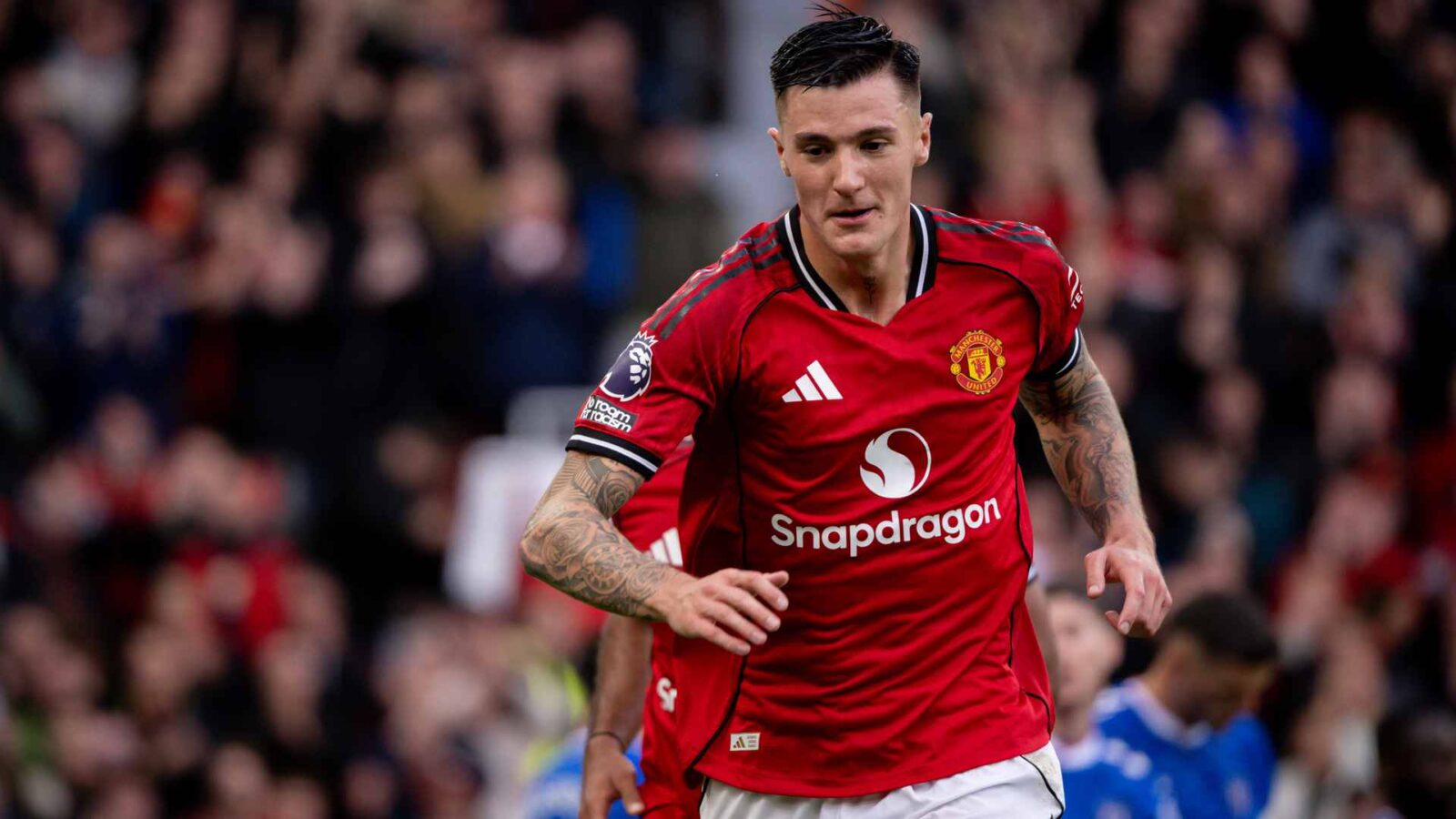 Sesko Eager to Connect with Fans!