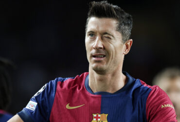Latest transfer news: Robert Lewandowski on Man Utd radar with Barcelona contract up