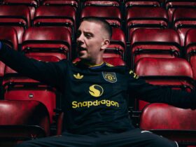 United Front: Two Fans Take on the Celebrity Jungle