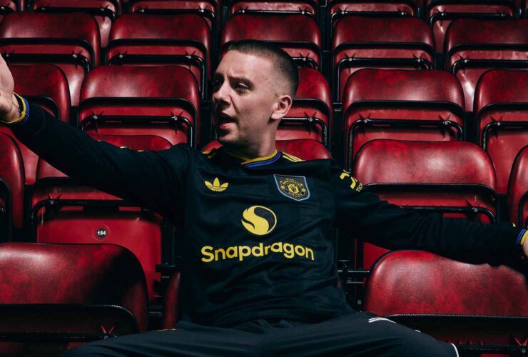 United Front: Two Fans Take on the Celebrity Jungle