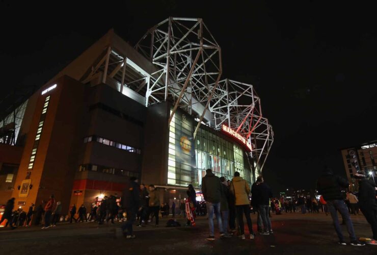 United's Spotlight: The Monday Night Showdown