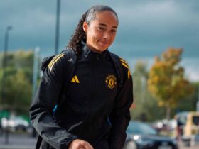 Join the Reds' Live Stream Experience!