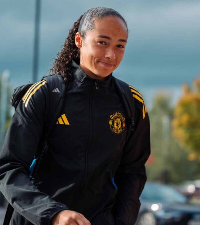 Join the Reds' Live Stream Experience!