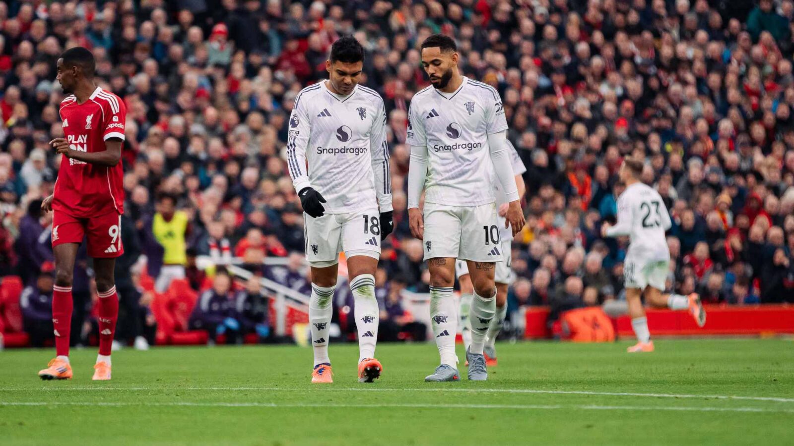 Exploring Casemiro and Cunha's Surprising Move to Arsenal