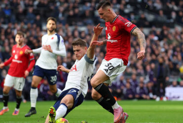 Micky van de Ven saves Thomas Frank again as Spurs salvage Man Utd draw
