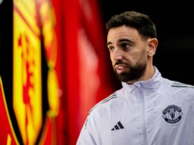 Fernandes: My Journey to Glory Continues