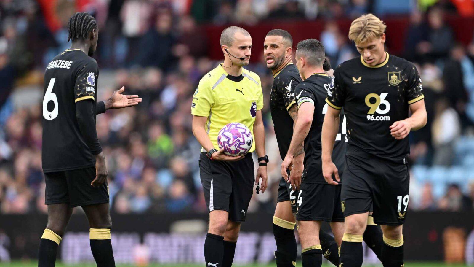 Fresh Face in the Fray for Hammers Showdown