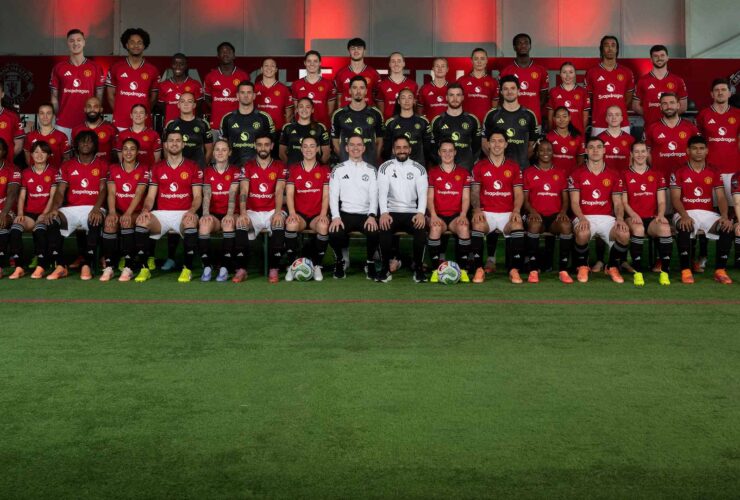 Behind the Lens: The Making of a Legendary Squad Photo