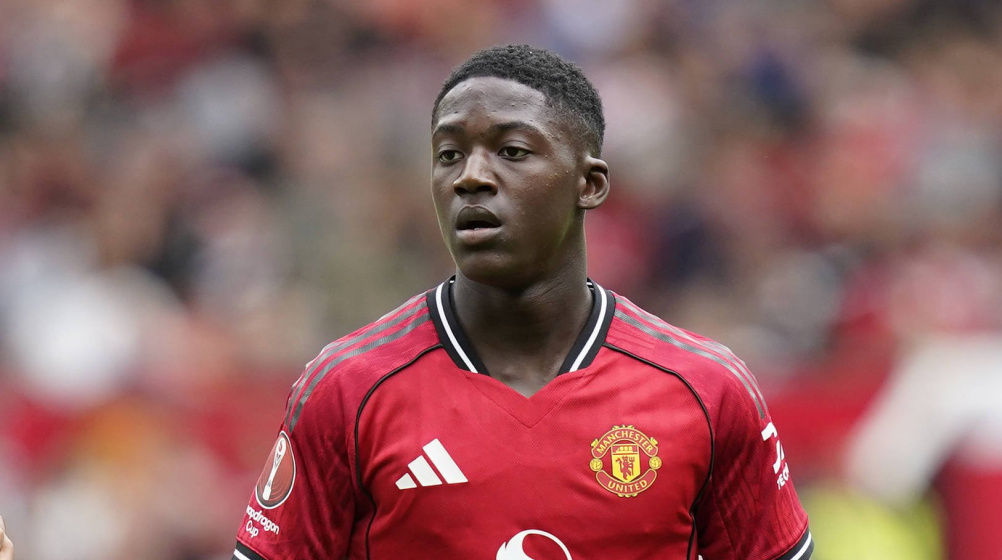 Transfer news LIVE: Man Utd to block Kobbie Mainoo move as Spurs want Jan Paul van Hecke