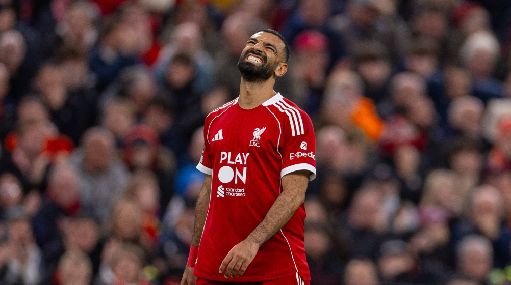 Liverpool star Mo Salah threatens to leave and hits out at Arne Slot