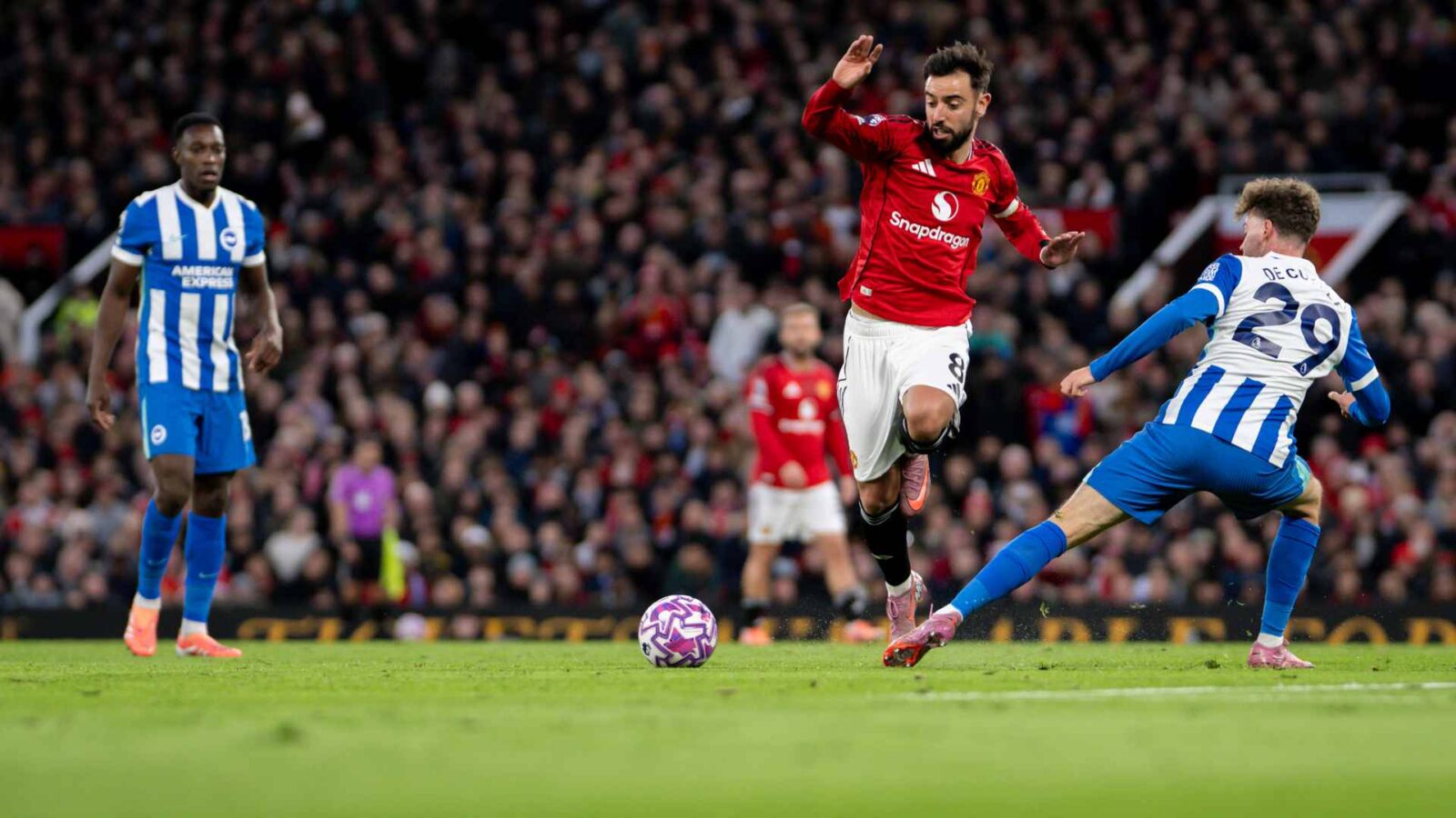 Clash of the Titans: United Set to Challenge Brighton's Ambitions