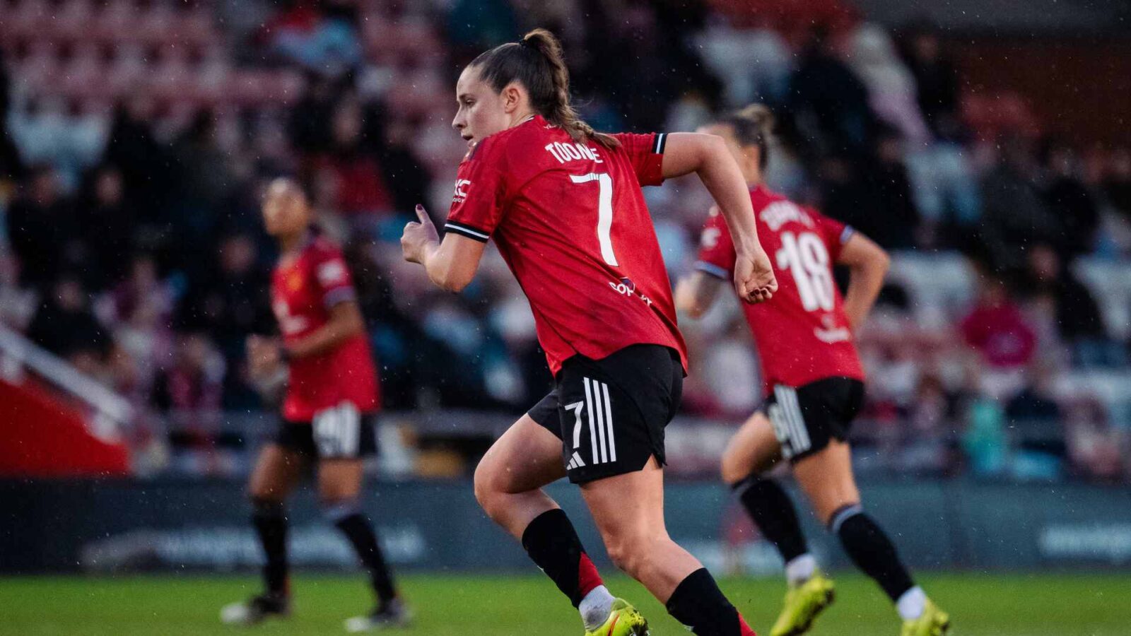 Clash of the Titans: United Women Face Arsenal Away
