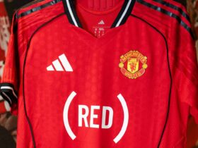 United and Snapdragon Rejoin Forces with (RED) for a Greater Cause