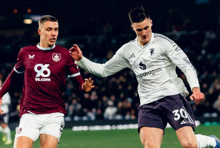Burnley and United Share Spoils in Thrilling 2-2 Draw