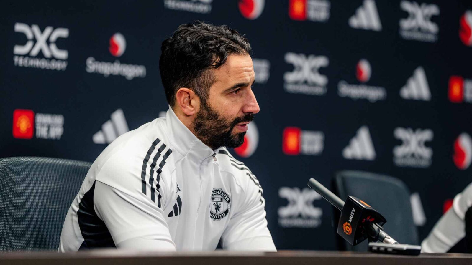 Ruben Urges Collective Teamwork for Leeds Success